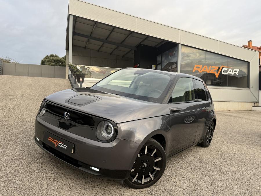 Honda E