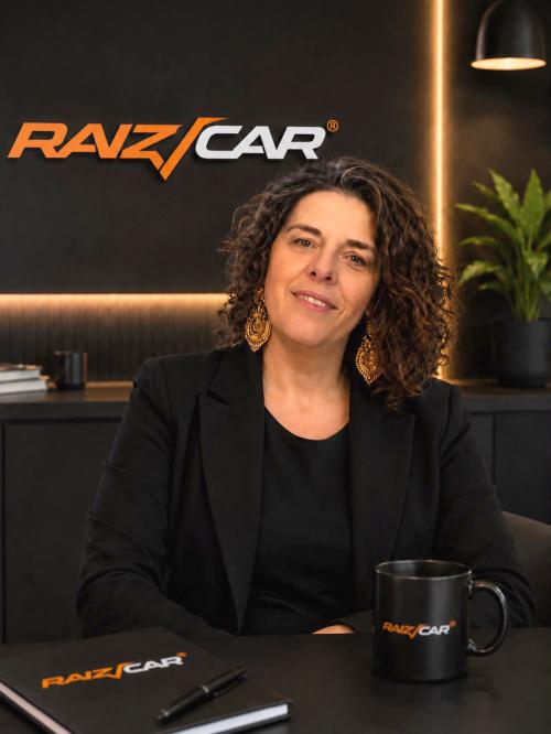 <br />
<b>Notice</b>:  Undefined offset: 1 in <b>/home/ik23uzgg/raizcar/site2/seccao-equipa-v1.php</b> on line <b>54</b><br />
RaizCar - Sofia Mateus - 