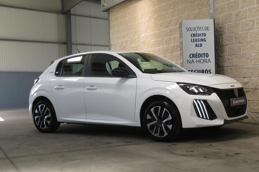Peugeot e-208