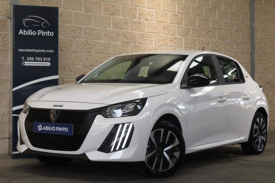 Peugeot e-208