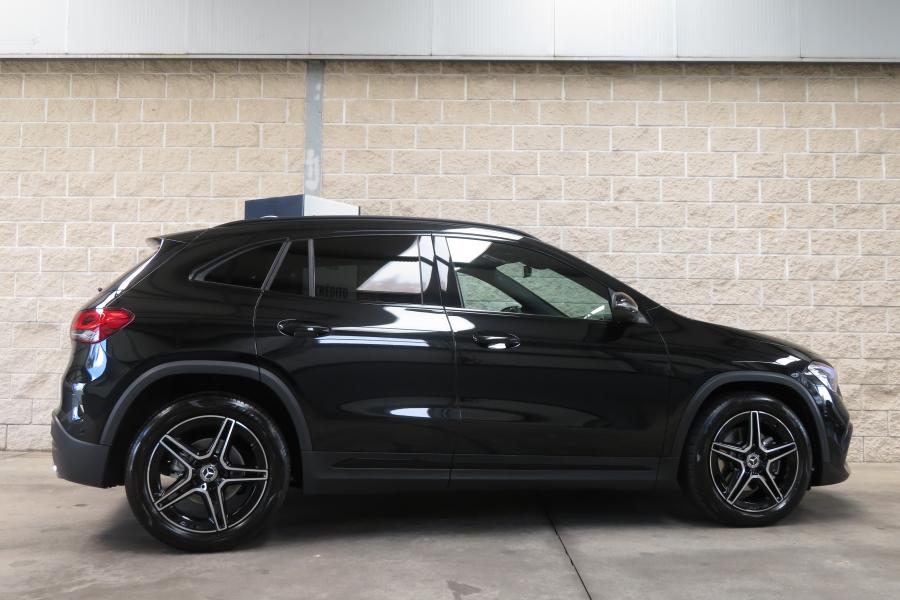 Mercedes-Benz GLA 180