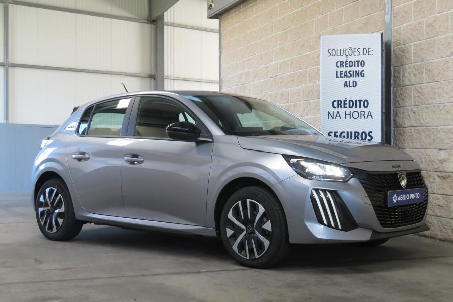 Peugeot e-208
