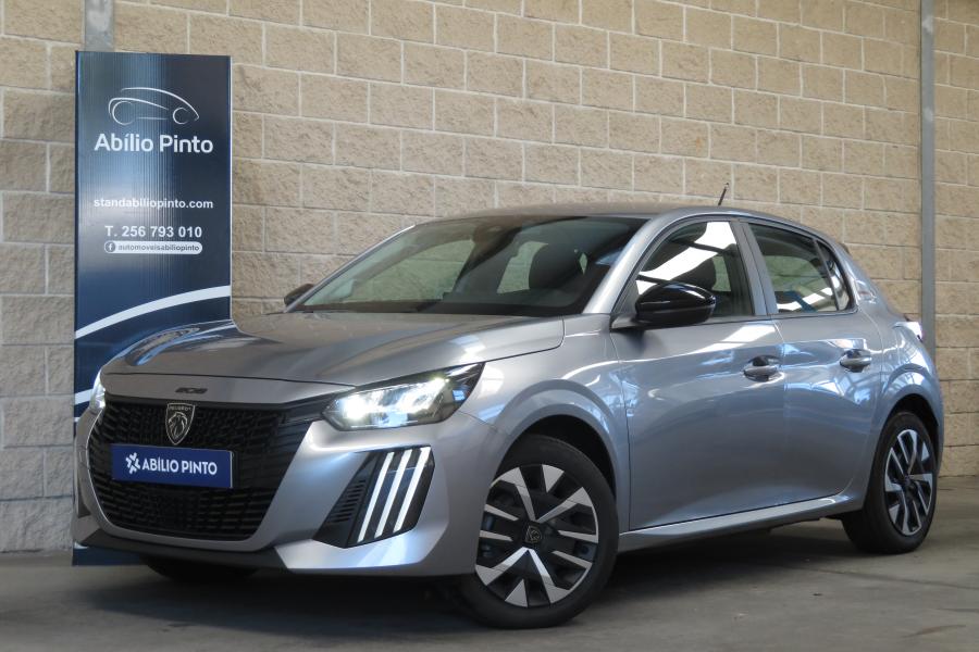 Peugeot e-208
