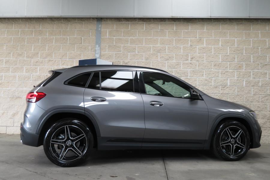 Mercedes-Benz GLA 180