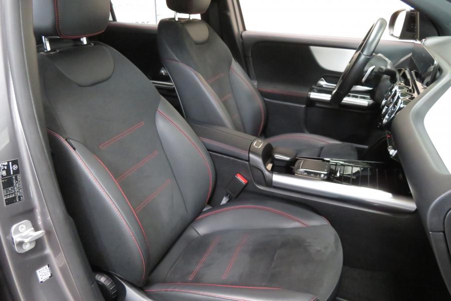 Mercedes-Benz GLA 180