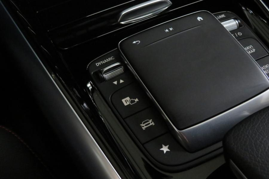 Mercedes-Benz GLA 180