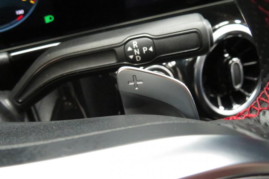 Mercedes-Benz GLA 180