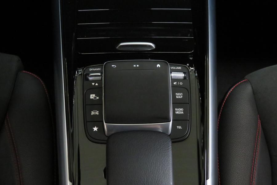 Mercedes-Benz GLA 180