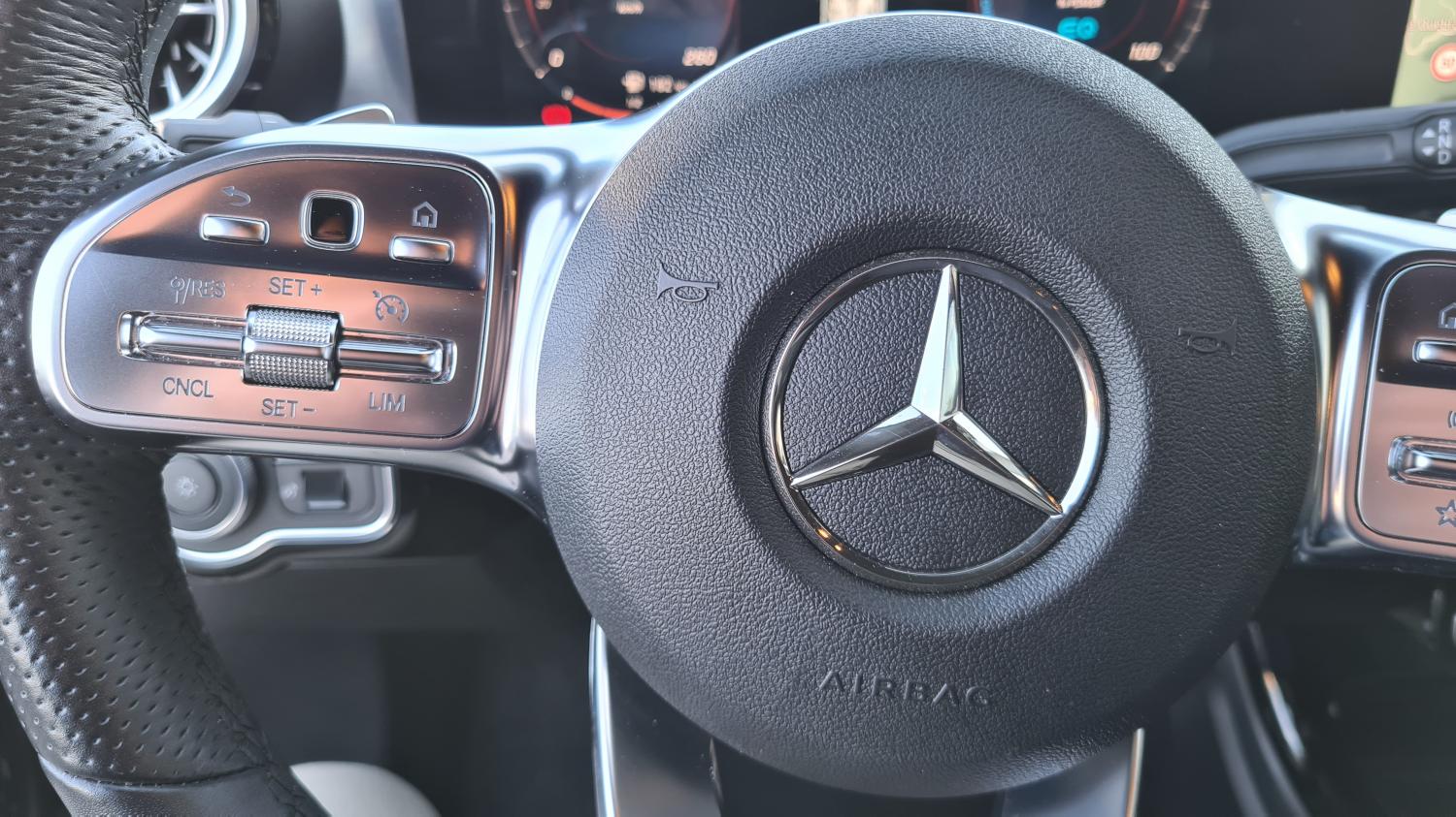 Mercedes-Benz - CLA 250  e Shooting Brake AMG Plug In 