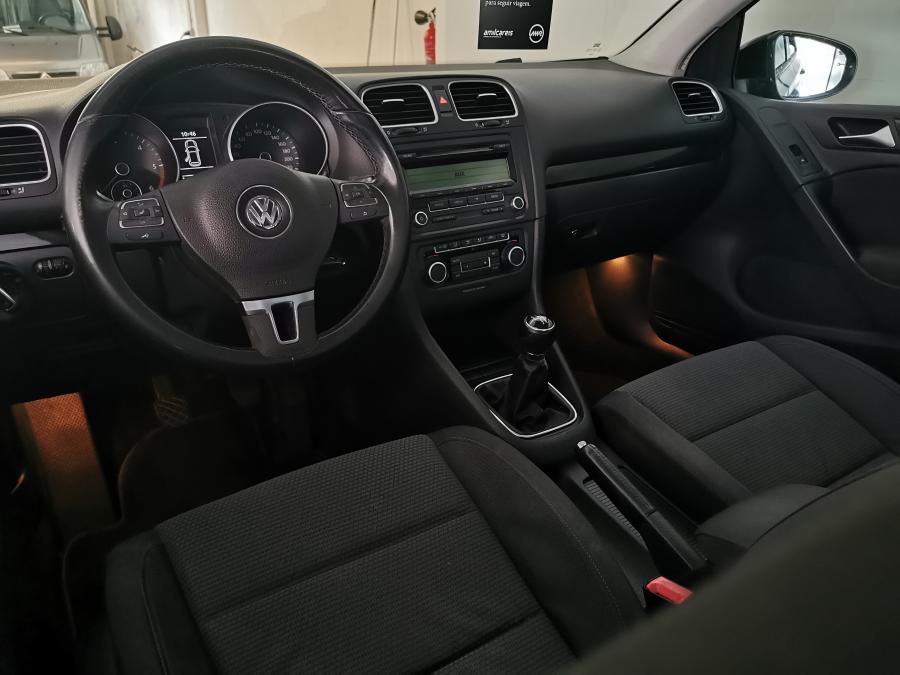 Volkswagen Golf 1.6 Confortline