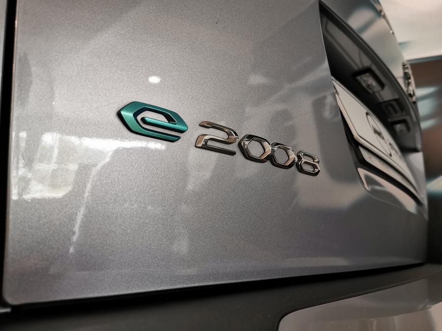 Peugeot e-2008 Active Pack