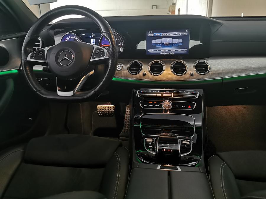 Mercedes-Benz E 220 D AMG Line