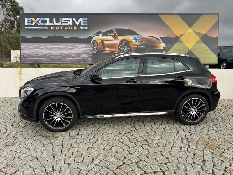 Mercedes Benz GLA 200