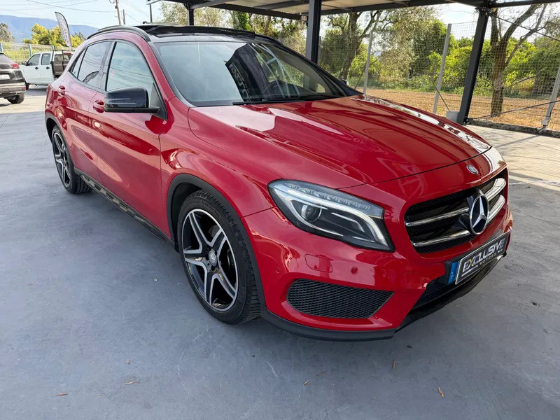 Mercedes Benz GLA 220