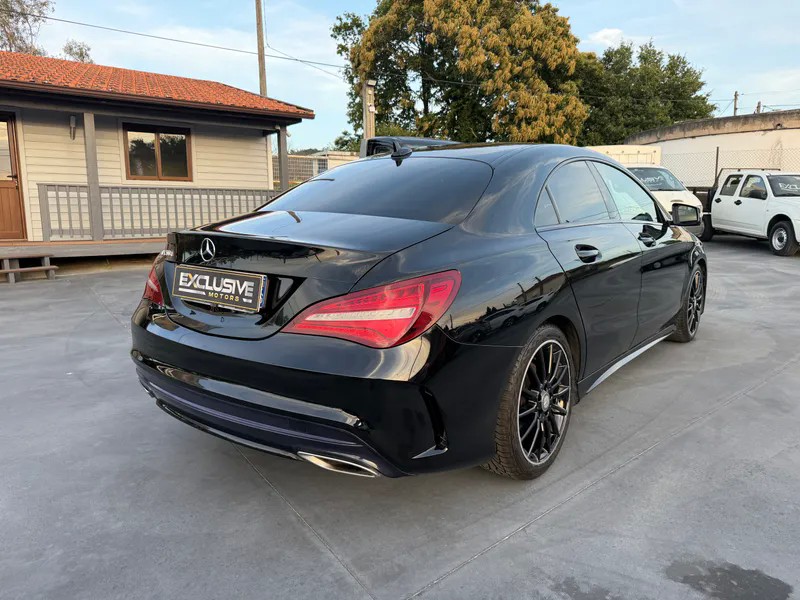 Mercedes Benz CLA 200