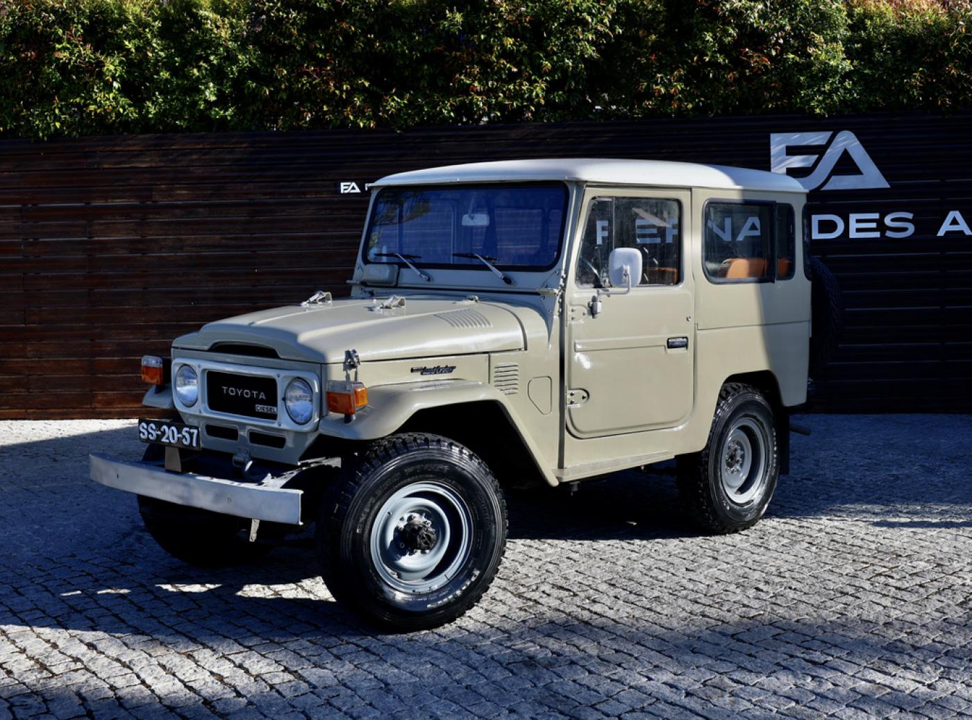 Toyota Land Cruiser 90