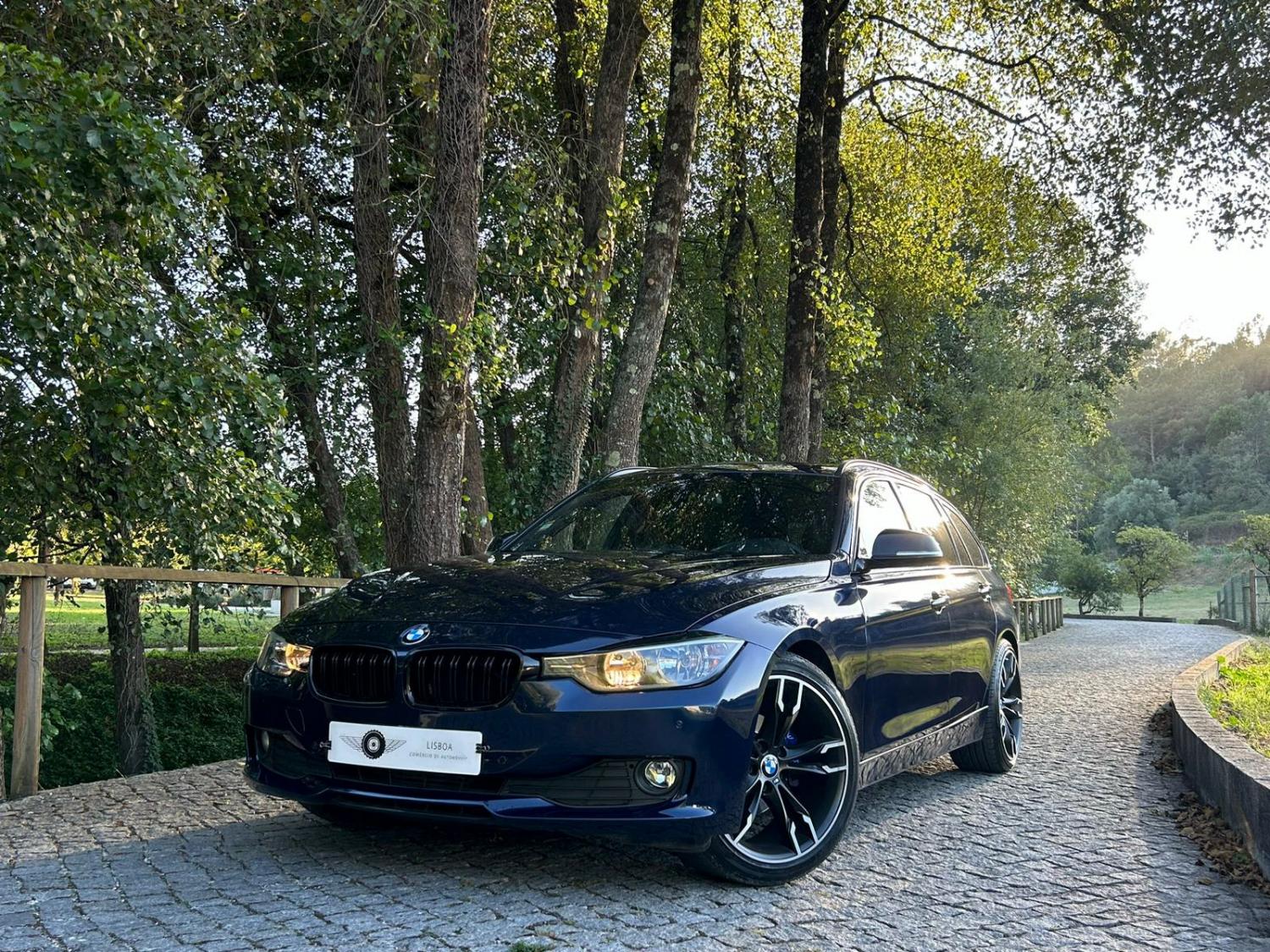 BMW 320