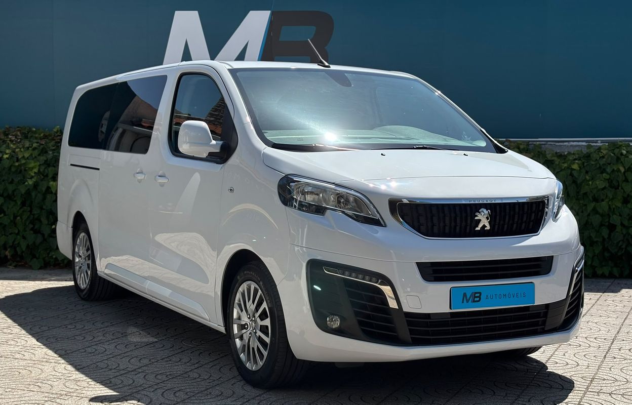 Peugeot e-Traveller