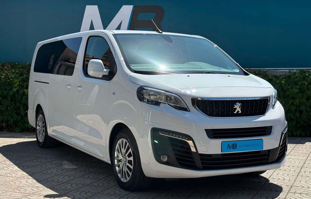 Peugeot e-Traveller
